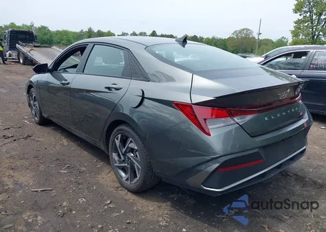 2025 Hyundai Elantra Sel Sport from USA, damaged, VIN KMHLM4DG8SU874703